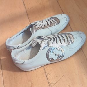 Gucci Leather sneaker/loafer .